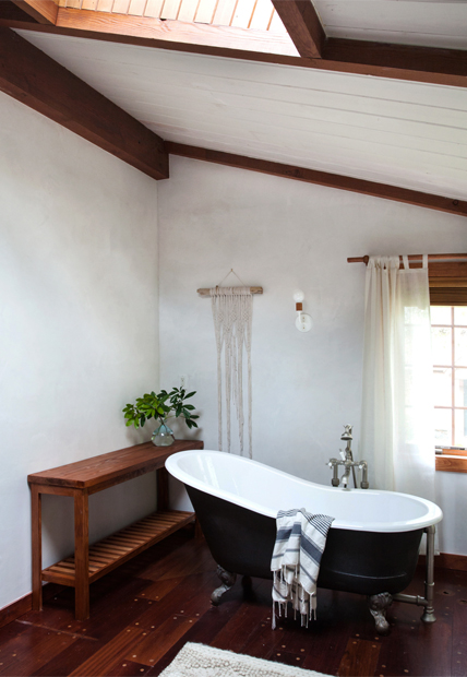 webRiverhead-MasterBath-2